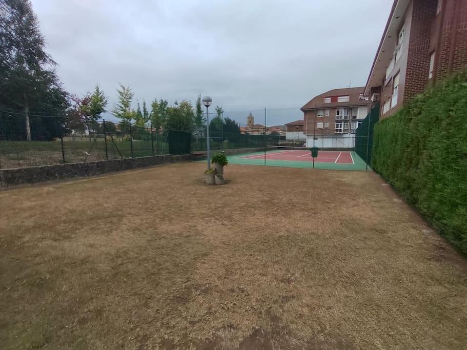 Piso En Ajo Con Piscina Comunitaria Apartman Kültér fotó